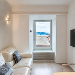 https://white-dreams.hotelitalianriviera.com